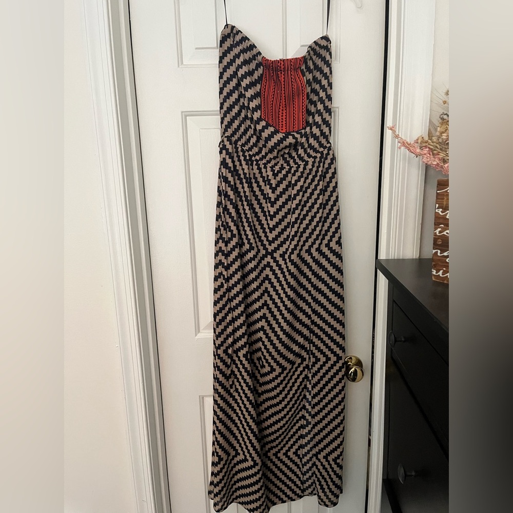 Strapless dress